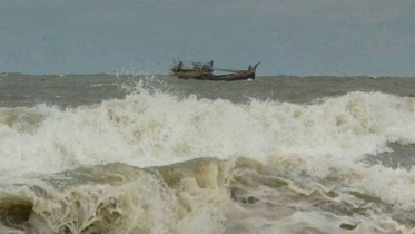 সব সমুদ্রবন্দরে ৩ নম্বর সতর্কসংকেত