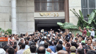 সচিবালয় অচল করে দেয়ার হুঁশিয়ারি কর্মকর্তা-কর্মচারীদের