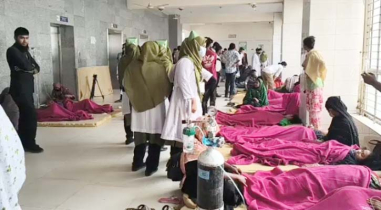 টঙ্গীতে দুই কারখানার শতাধিক শ্রমিক অসুস্থ