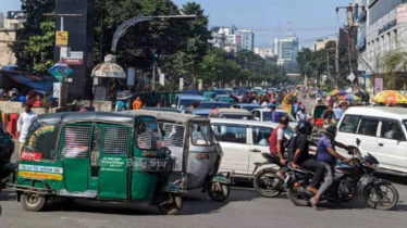 অবরোধের সকালে ঢাকায় যান চলাচল স্বাভাবিক