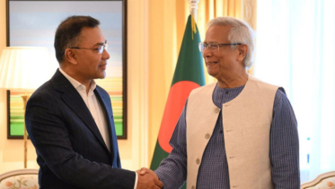 ড. ইউনূসের সঙ্গে তারেক রহমানের বৈঠক চলছে