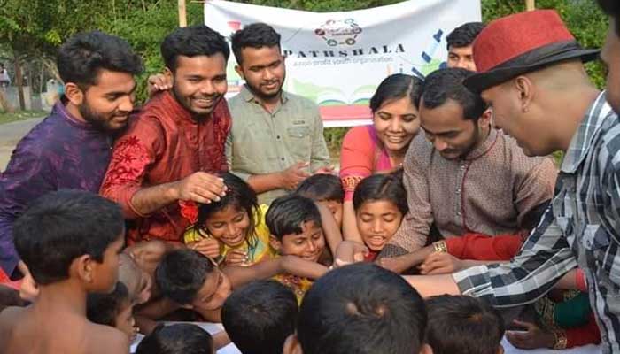 এগিয়ে যাচ্ছে ‘পাঠশালা’