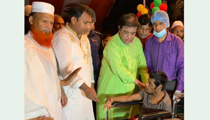 শ্রীপুরে শেখ হাসিনার জন্মদিন উপলক্ষে হুইল চেয়ার পেল ২০ প্রতিবন্ধী শ্রীপুরে শেখ হাসিনার জন্মদিন উপলক্ষে হুইল চেয়ার পেল ২০ প্রতিবন্ধী