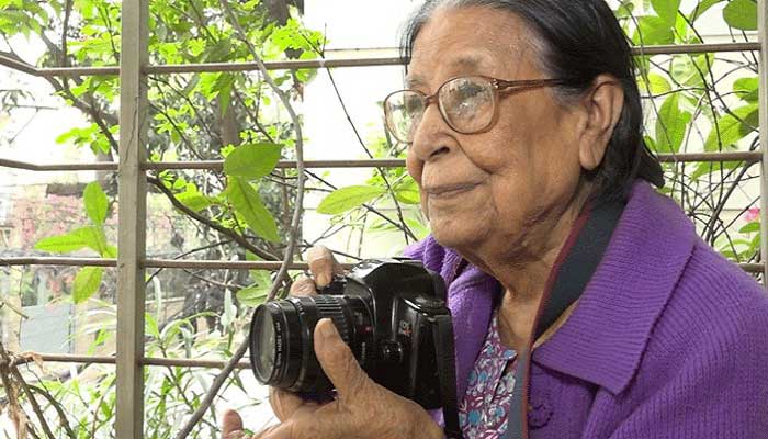 দেশের প্রথম নারী ফটোগ্রাফার সাইদা খানম আর নেই