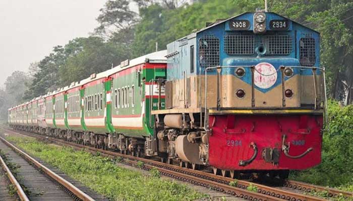 রাজশাহী থেকে বিভিন্ন গন্তব্যে ট্রেন চলাচল বন্ধ