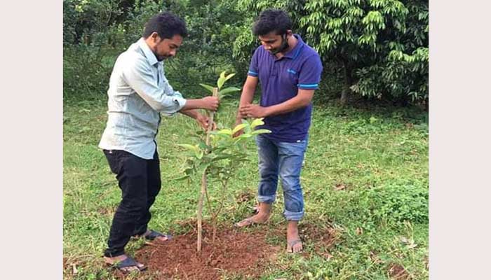 শ্রীপুরে ছাত্রলীগ নেতার উদ্যোগে মাসজুড়ে বৃক্ষরোপণ শুরু