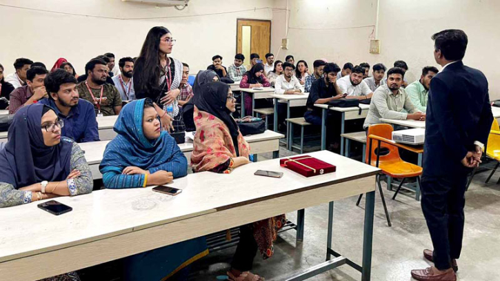 বাংলাদেশ ইউনিভার্সিটিতে ইন্ডাস্ট্রিয়াল লেকচার সপ্তাহ