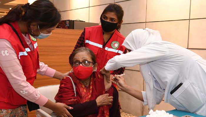 ৮ এপ্রিল করোনার দ্বিতীয় ডোজ দেয়া শুরু ৮ এপ্রিল করোনার দ্বিতীয় ডোজ দেয়া শুরু