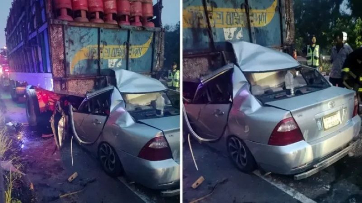১০ বছর পর বাড়ি ফিরছিলেন মালয়েশিয়া প্রবাসী জাকির : সড়ক দুর্ঘটনায় মা-বোন-ভাইসহ মৃত্যু