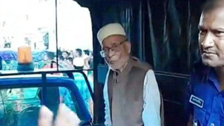 সাবেক ভূমিমন্ত্রী রেজাউল করিম হিরা সস্ত্রীক পুলিশ হেফাজতে সাবেক ভূমিমন্ত্রী রেজাউল করিম হিরা সস্ত্রীক পুলিশ হেফাজতে