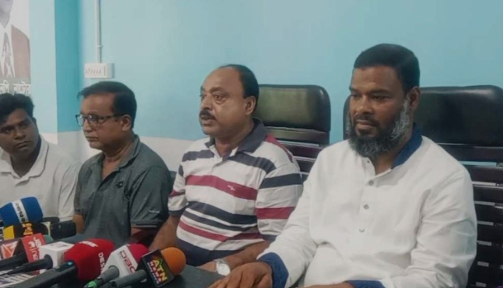 আসিফ মাহমুদের দেখা না পেয়ে অনুষ্ঠান বয়কট বিএনপি নেতারদের আসিফ মাহমুদের দেখা না পেয়ে অনুষ্ঠান বয়কট বিএনপি নেতারদের
