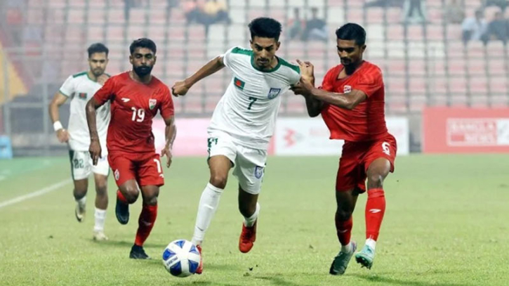 শেষ মুহূর্তের গোলে মালদ্বীপকে হারাল বাংলাদেশ শেষ মুহূর্তের গোলে মালদ্বীপকে হারাল বাংলাদেশ