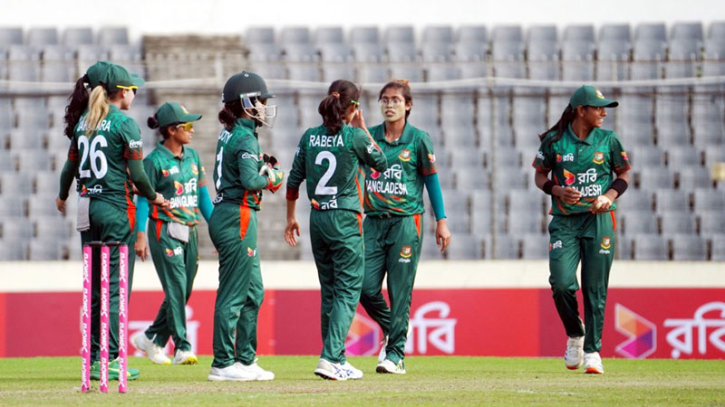 আয়ারল্যান্ডকে হোয়াইটওয়াশ করল বাংলাদেশ আয়ারল্যান্ডকে হোয়াইটওয়াশ করল বাংলাদেশ