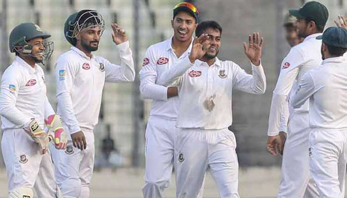 শুক্রবার দুপুরে ভারত যাবেন টেস্ট দলের ৮ জন শুক্রবার দুপুরে ভারত যাবেন টেস্ট দলের ৮ জন