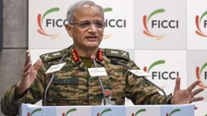 ‘অপারেশন সিঁদুরে তিন প্রতিপক্ষের মুখোমুখি হয়েছিল ভারত’ ‘অপারেশন সিঁদুরে তিন প্রতিপক্ষের মুখোমুখি হয়েছিল ভারত’