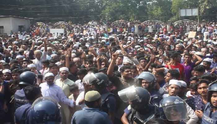 ভোলায় সহিংসতা: ফেসবুক আইডির হ্যাকার শনাক্ত