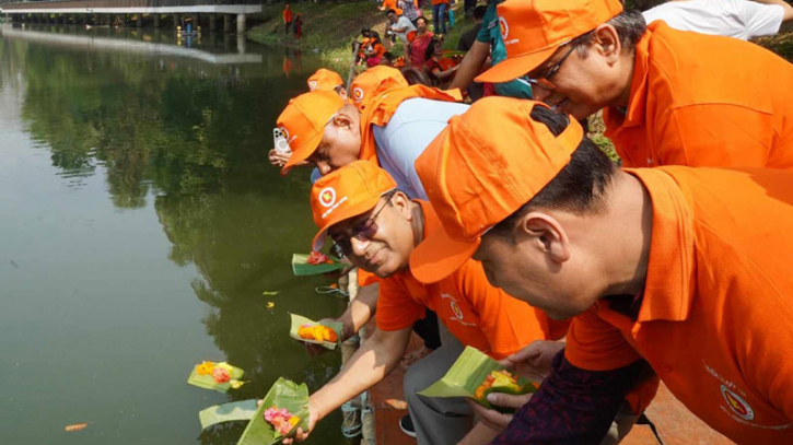 রাজধানীতে বিভিন্ন কর্মসূচিতে ‘বৈসাবি’ উৎসব উদযাপিত রাজধানীতে বিভিন্ন কর্মসূচিতে ‘বৈসাবি’ উৎসব উদযাপিত
