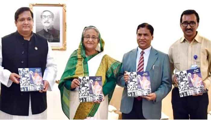 ‘ক্রীড়ানুরাগী বঙ্গবন্ধু পরিবার’ গ্রন্থের মোড়ক উন্মোচন ‘ক্রীড়ানুরাগী বঙ্গবন্ধু পরিবার’ গ্রন্থের মোড়ক উন্মোচন