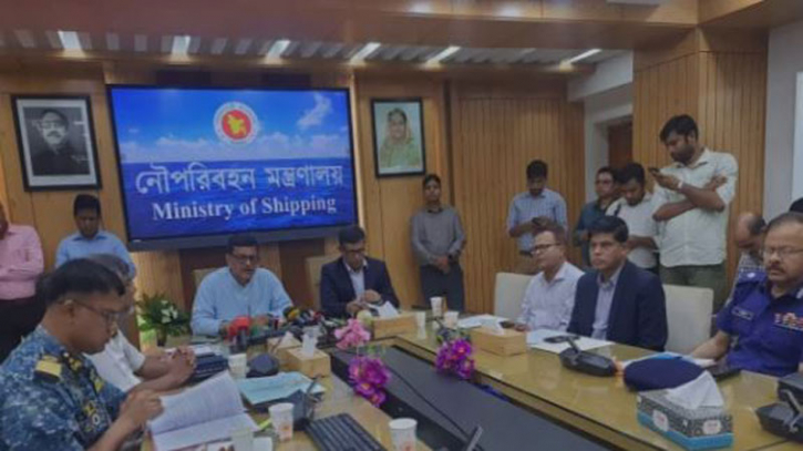 ঈদে ১১ দিন নৌরুটে বাল্কহেড চলাচল বন্ধ ঈদে ১১ দিন নৌরুটে বাল্কহেড চলাচল বন্ধ