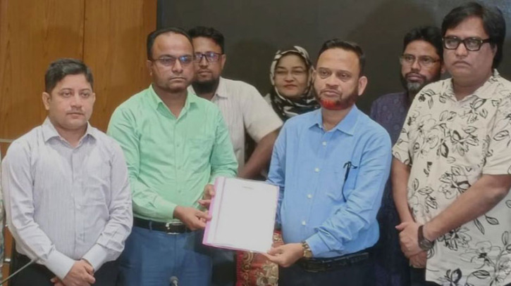 ক্লিনিকে চাঁদাবাজি বন্ধে ডিসিকে স্মারকলিপি :মানববন্ধন মঙ্গলবার ক্লিনিকে চাঁদাবাজি বন্ধে ডিসিকে স্মারকলিপি :মানববন্ধন মঙ্গলবার