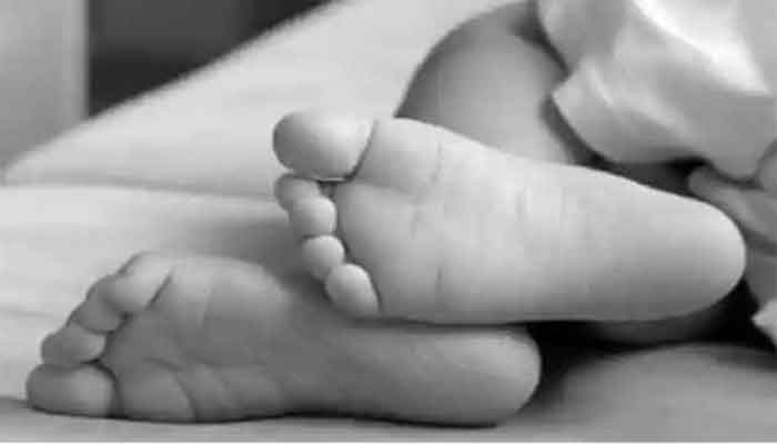 নিখোঁজের ১২ ঘণ্টা পর প্রতিবেশী চালের ড্রাম থেকে শিশুর দেহ উদ্ধার নিখোঁজের ১২ ঘণ্টা পর প্রতিবেশী চালের ড্রাম থেকে শিশুর দেহ উদ্ধার