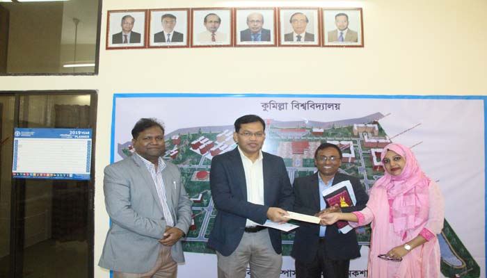 উচ্চতর গবেষণা সহায়তা পেলেন কুবির দুই শিক্ষক উচ্চতর গবেষণা সহায়তা পেলেন কুবির দুই শিক্ষক