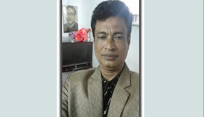 চাঁদপুরে রাতের আঁধারে আওয়ামী লীগ নেতাকে কুপিয়ে হত্যা চাঁদপুরে রাতের আঁধারে আওয়ামী লীগ নেতাকে কুপিয়ে হত্যা