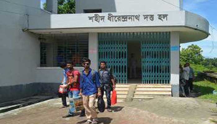 সাপ আতংকে কুবির আবাসিক হলের শিক্ষার্থীরা সাপ আতংকে কুবির আবাসিক হলের শিক্ষার্থীরা