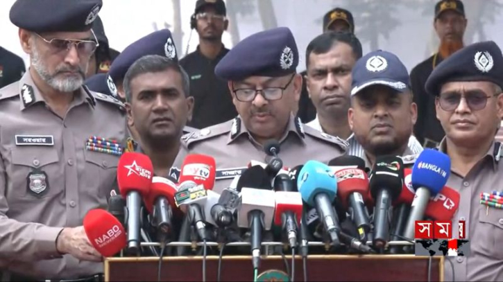 একুশে ফেব্রুয়ারি ঘিরে নিরাপত্তার কোনো শঙ্কা নেই: ডিএমপি কমিশনার