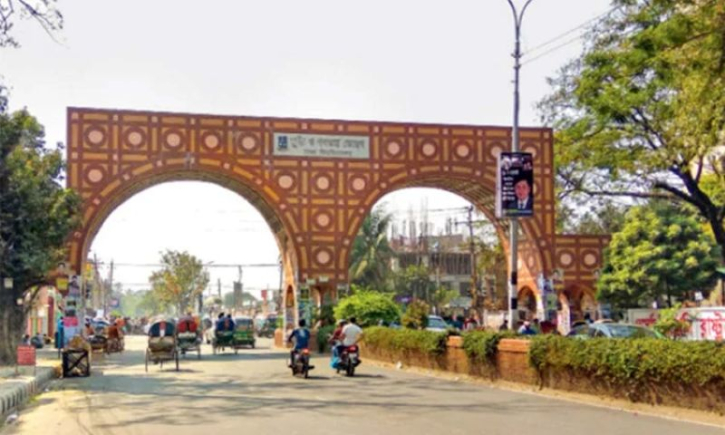 ঢাবিতে প্রবেশে নিষেধাজ্ঞা, আতশবাজি-পটকা-ফানুস নিষিদ্ধ