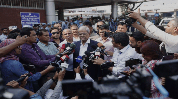 খালেদা জিয়ার দেশে ফেরা গণতন্ত্রকে আরও সহজ করবে: ফখরুল খালেদা জিয়ার দেশে ফেরা গণতন্ত্রকে আরও সহজ করবে: ফখরুল