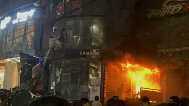 বেইলি রোডে অগ্নিকাণ্ডের ঘটনায় মামলা বেইলি রোডে অগ্নিকাণ্ডের ঘটনায় মামলা