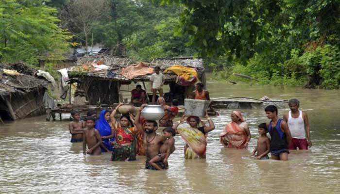 উত্তরবঙ্গের কয়েকটি জেলায় বন্যা পরিস্থিতি ভয়াবহ