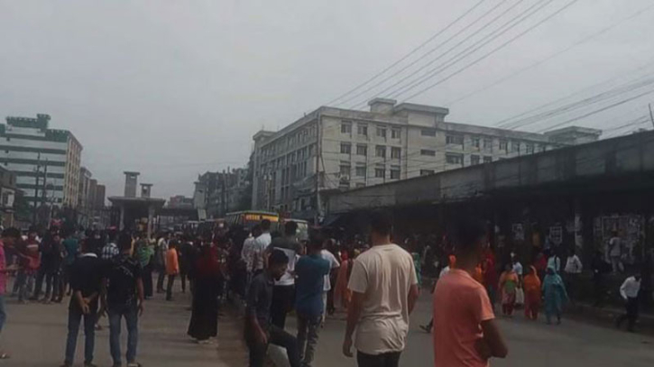 গাজীপুরে পোশাক শ্রমিকদের মহাসড়ক অবরোধ প্রত্যাহার গাজীপুরে পোশাক শ্রমিকদের মহাসড়ক অবরোধ প্রত্যাহার