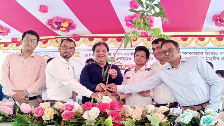 গাজীপুরে জাতীয় স্থানীয় সরকার দিবস উপলক্ষে উন্নয়ন মেলা গাজীপুরে জাতীয় স্থানীয় সরকার দিবস উপলক্ষে উন্নয়ন মেলা