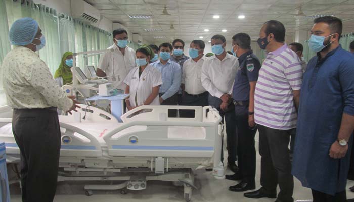 যশোর জেনারেল হাসপাতালের আইসিইউ পরিদর্শনে করোনা প্রতিরোধ কমিটি যশোর জেনারেল হাসপাতালের আইসিইউ পরিদর্শনে করোনা প্রতিরোধ কমিটি