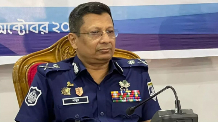 ঈদযাত্রায় মহাসড়কে ফিটনেসবিহীন গাড়ি চালালেই ব্যবস্থা : আইজিপি ঈদযাত্রায় মহাসড়কে ফিটনেসবিহীন গাড়ি চালালেই ব্যবস্থা : আইজিপি