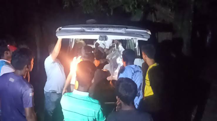 ঠাকুরগাঁওয়ে দুই ছেলের মারধরে বাবার মৃত্যু ঠাকুরগাঁওয়ে দুই ছেলের মারধরে বাবার মৃত্যু
