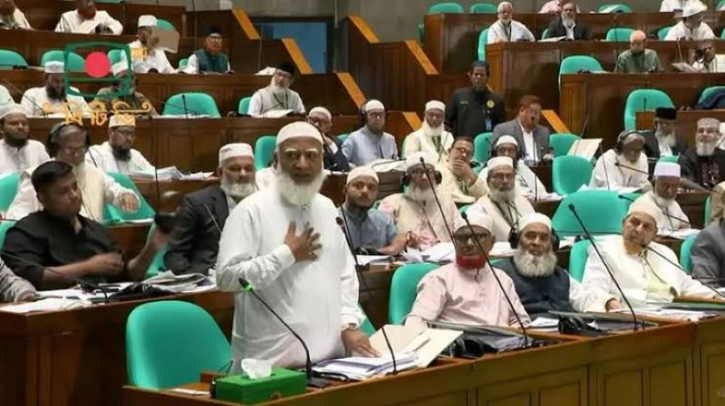 সংসদ থেকে বিরোধী দলের ওয়াকআউট