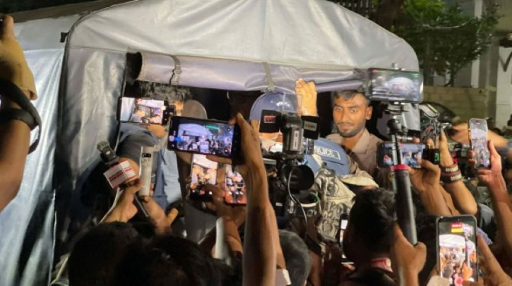 তোফায়েল আহমেদের জানাজা শেষে স্লোগান-মিছিল : কয়েকজন আটক