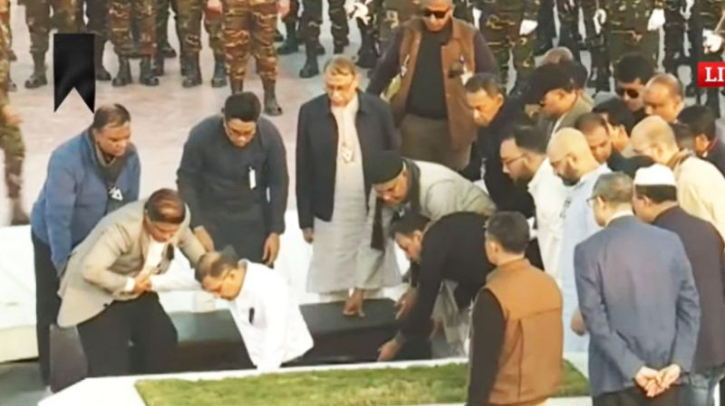 জিয়াউর রহমানের পাশে চিরনিদ্রায় শায়িত খালেদা জিয়া