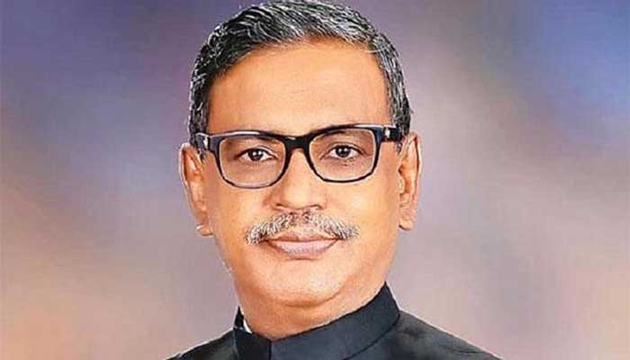 সবার আগে ভোট দিলেন কাদের মির্জা সবার আগে ভোট দিলেন কাদের মির্জা