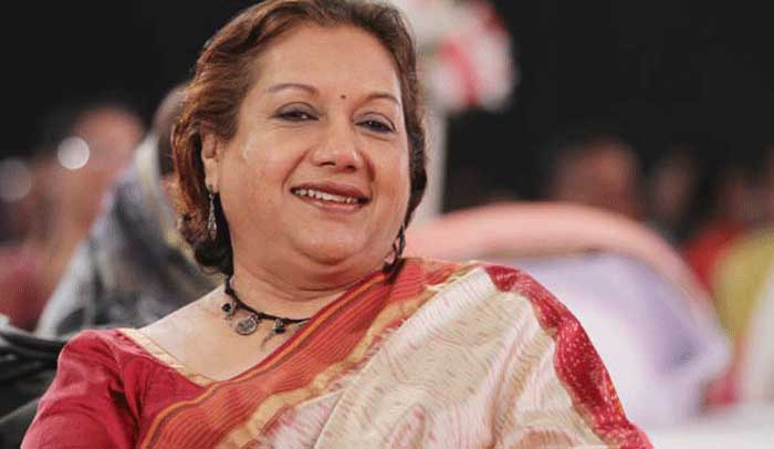 করোনা আক্রান্ত হয়ে হাসপাতালে কবরী করোনা আক্রান্ত হয়ে হাসপাতালে কবরী