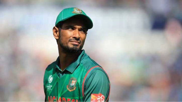 অবশেষে দলে ফিরলেন মাহমুদউল্লাহ অবশেষে দলে ফিরলেন মাহমুদউল্লাহ