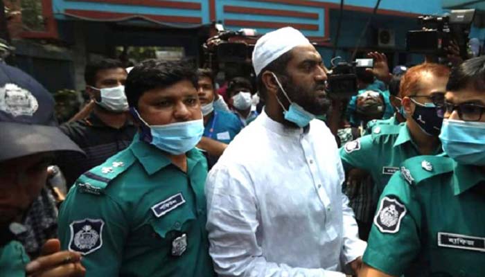 আদালতে নেয়া হচ্ছে মামুনুলকে : আদালতপাড়ায় কড়া নিরাপত্তা আদালতে নেয়া হচ্ছে মামুনুলকে : আদালতপাড়ায় কড়া নিরাপত্তা