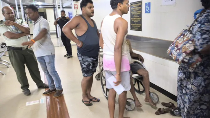 ভারতে মন্দিরে পদদলিত হয়ে ৭ জনের মৃত্যু ভারতে মন্দিরে পদদলিত হয়ে ৭ জনের মৃত্যু