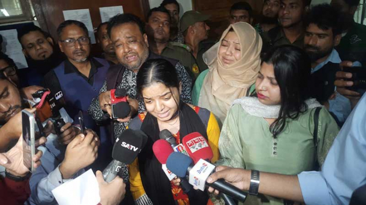 মেডিকেলে ভর্তি: শিক্ষার্থীর উত্তরপত্র ছেঁড়ার ঘটনা তদন্তে কমিটি মেডিকেলে ভর্তি: শিক্ষার্থীর উত্তরপত্র ছেঁড়ার ঘটনা তদন্তে কমিটি