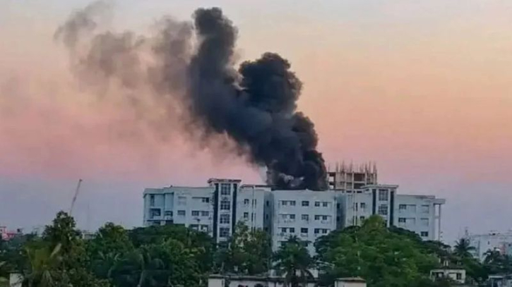 ময়মনসিংহ মেডিকেল কলেজ হাসপাতালে অগ্নিকাণ্ড, ৫ জনের মৃত্যু