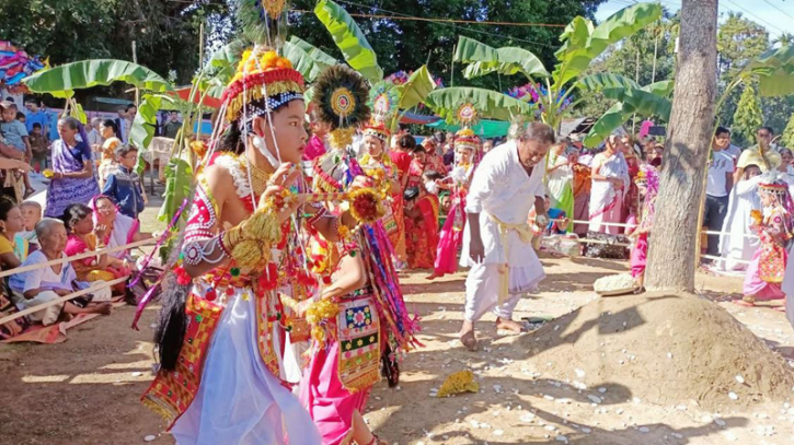 কমলগঞ্জের আদমপুর ও মাধবপুরে মণিপুরি মহারাসলীলা উদযাপন