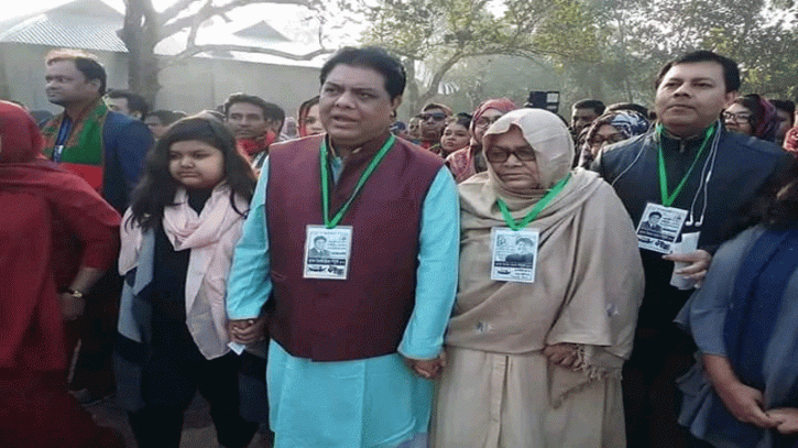 গাজীপুর-৩ আসনের এমপি ইকবাল হোসেন সবুজের মায়ের ইন্তেকাল গাজীপুর-৩ আসনের এমপি ইকবাল হোসেন সবুজের মায়ের ইন্তেকাল